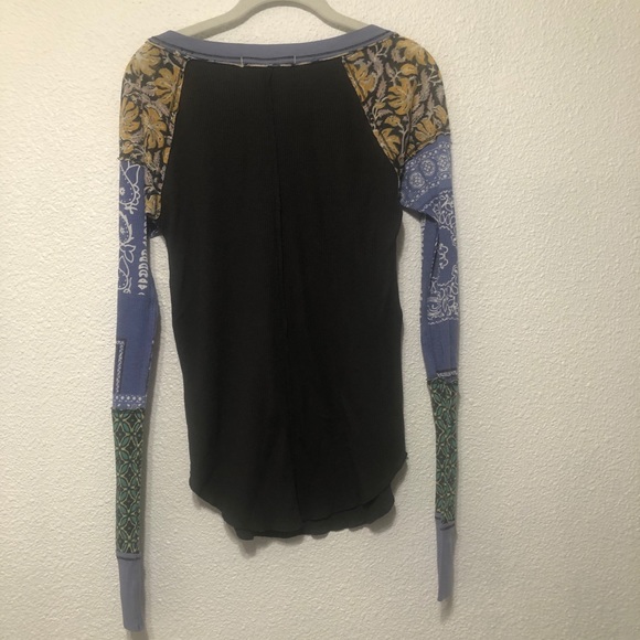 Free People long sleeve - Picture 2 of 4